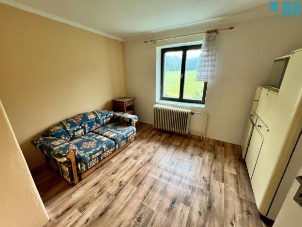 Prodej podílu 1/2 chalupy, Vápenná, 150 m2