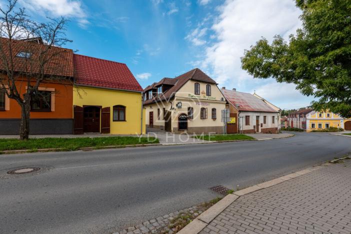 Prodej ubytování, Starý Plzenec, Masarykovo náměstí, 480 m2