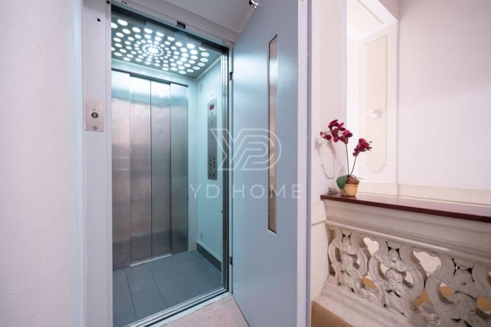 Prodej bytu 1+kk, Praha, Charvátova, 28 m2