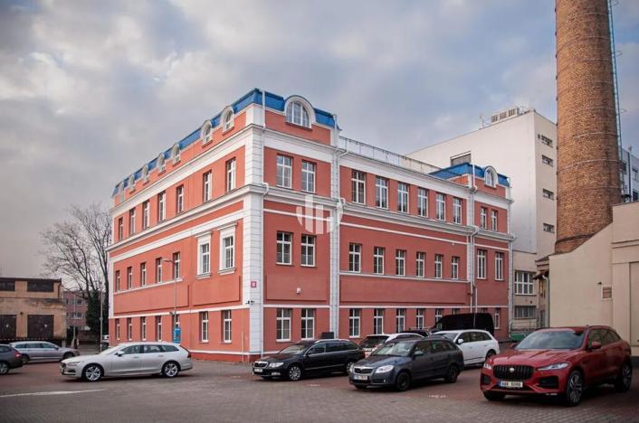 Pronájem kanceláře, Praha - Smíchov, Nádražní, 271 m2