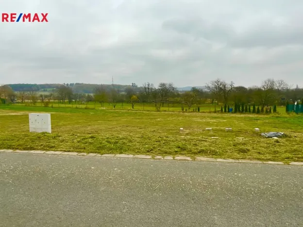 Prodej pozemku pro bydlení, Lazníky, 577 m2