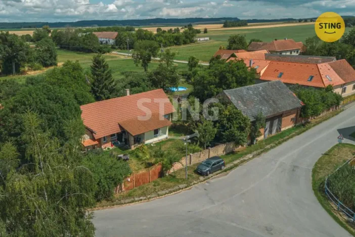 Prodej rodinného domu, Rosice - Bor u Chroustovic, 290 m2