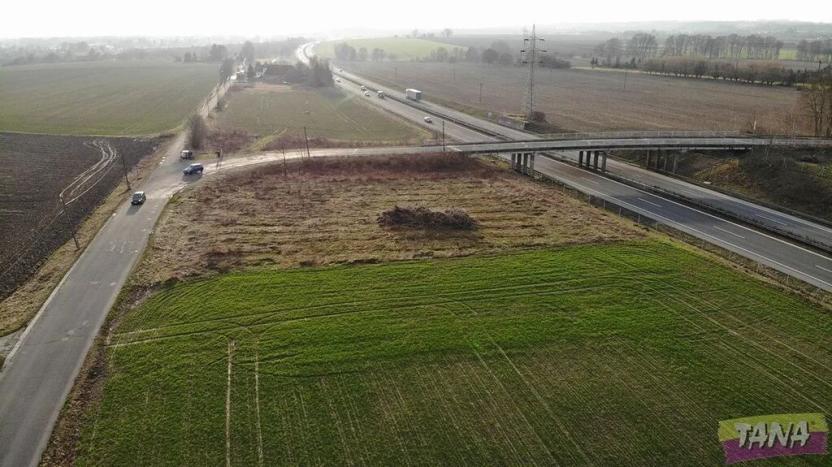 Prodej komerčního pozemku, Čtveřín, 3080 m2