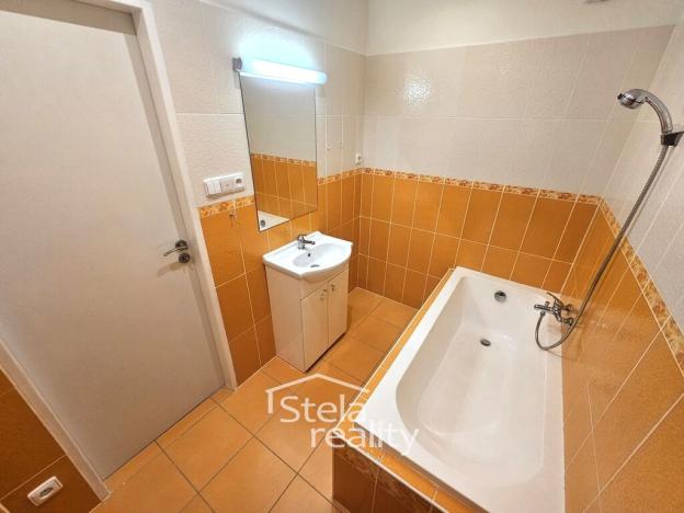 Pronájem bytu 2+1, Bruntál, tř. Obr. míru, 64 m2