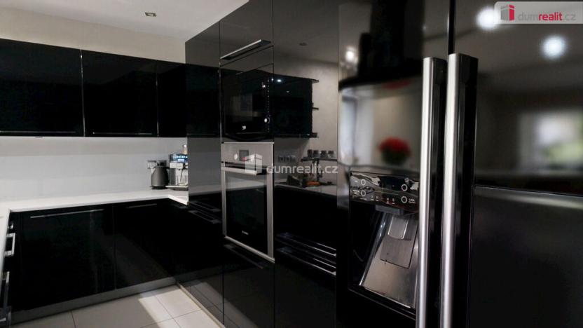 Prodej rodinného domu, Vítkov, Hřbitovní, 237 m2