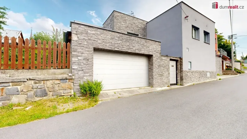 Prodej rodinného domu, Vítkov, Hřbitovní, 237 m2