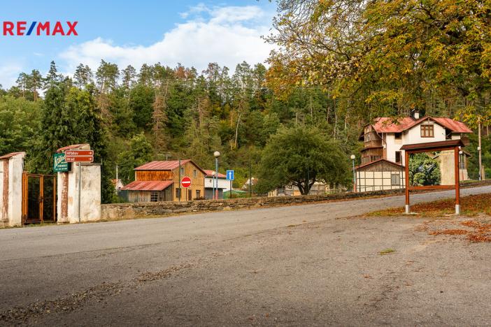 Prodej komerčního pozemku, Podhradí nad Dyjí, 7022 m2