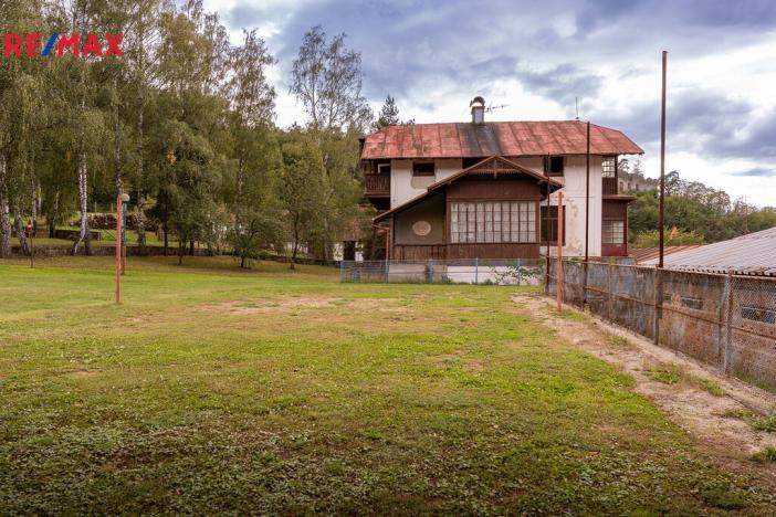 Prodej komerčního pozemku, Podhradí nad Dyjí, 7022 m2