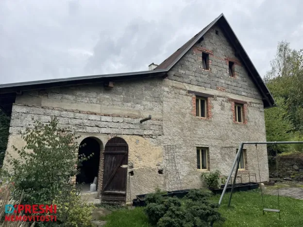 Prodej rodinného domu, Malečov - Horní Zálezly, 280 m2