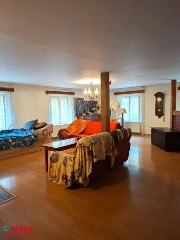 Prodej rodinného domu, Malečov - Horní Zálezly, 280 m2