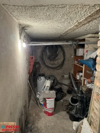 Prodej rodinného domu, Malečov - Horní Zálezly, 280 m2