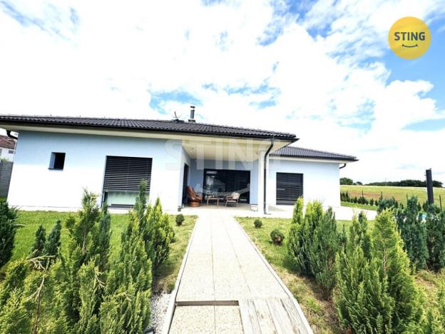 Prodej rodinného domu, Lišov, 160 m2