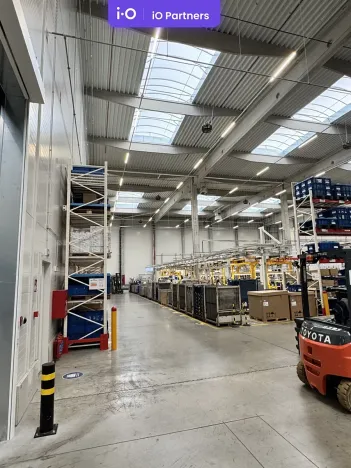 Pronájem skladu, Solnice, Průmyslová, 5800 m2