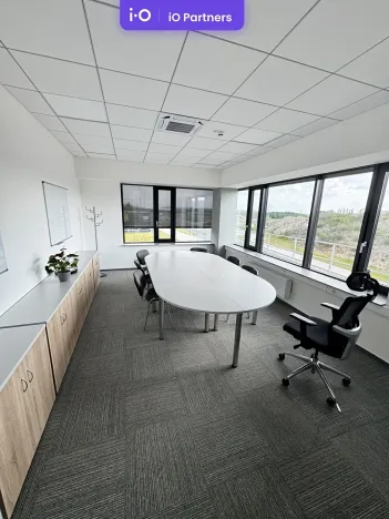 Pronájem skladu, Solnice, Průmyslová, 5800 m2