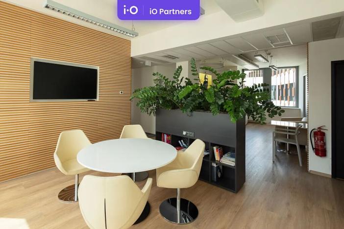 Pronájem kanceláře, Praha - Nusle, Lomnického, 537 m2