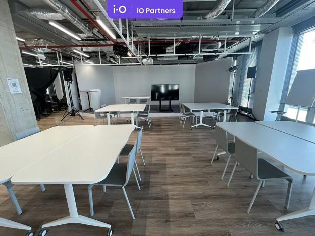 Pronájem kanceláře, Praha - Vinohrady, Italská, 457 m2