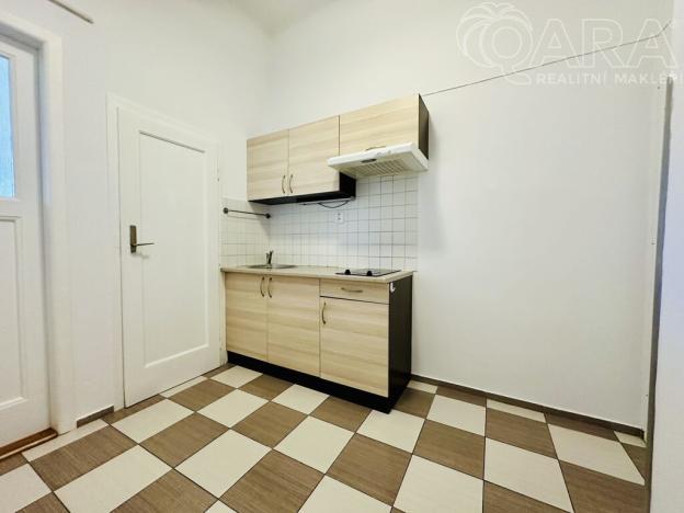 Pronájem bytu 2+kk, Praha - Břevnov, Patočkova, 42 m2