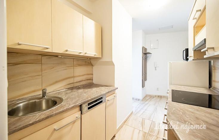 Pronájem bytu 2+kk, Praha - Karlín, Březinova, 51 m2