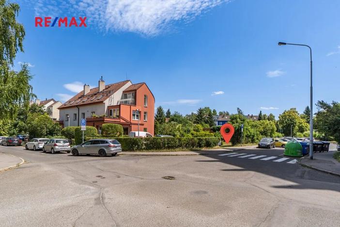 Prodej komerčního pozemku, Praha - Letňany, 262 m2