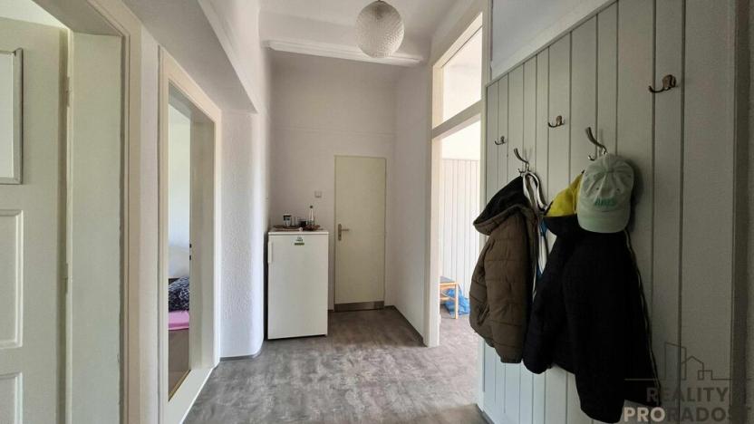 Pronájem bytu 2+1, Třinec, nám. Míru, 80 m2