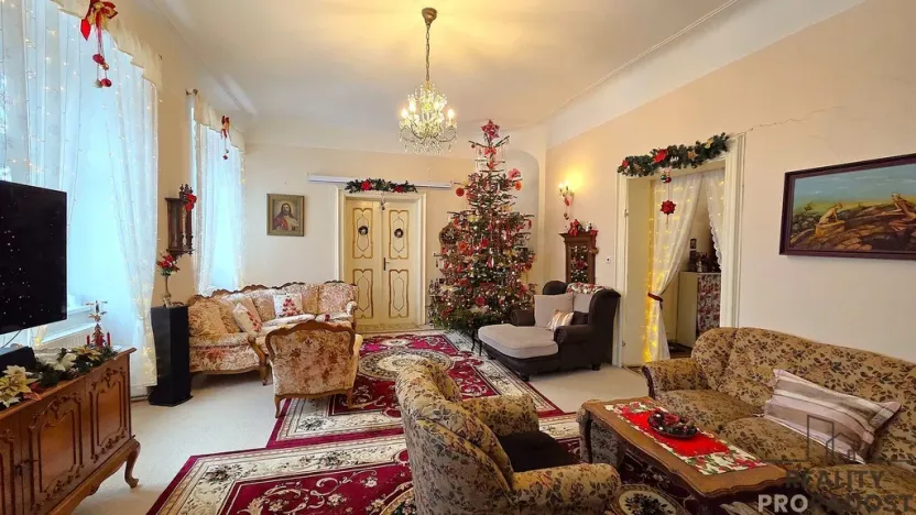 Prodej rodinného domu, Kučerov, 292 m2