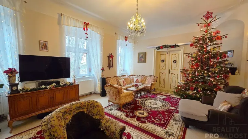 Prodej rodinného domu, Kučerov, 292 m2