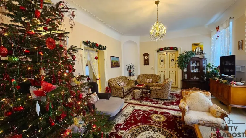 Prodej rodinného domu, Kučerov, 292 m2