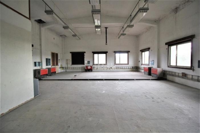 Pronájem skladu, Nučice, K Desítce, 400 m2
