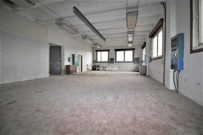 Pronájem skladu, Nučice, K Desítce, 400 m2