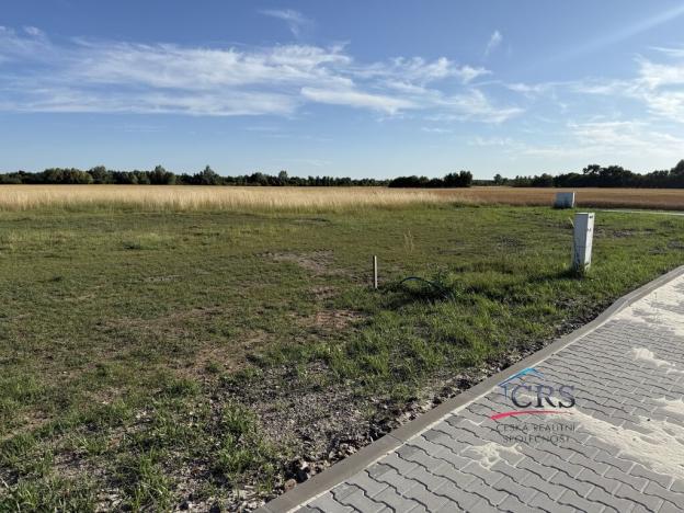 Prodej pozemku pro bydlení, Sány, 972 m2