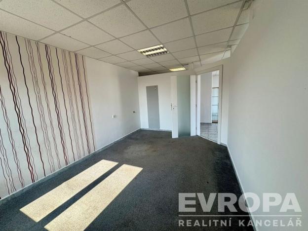 Pronájem kanceláře, Kralovice, nám. Osvobození, 54 m2