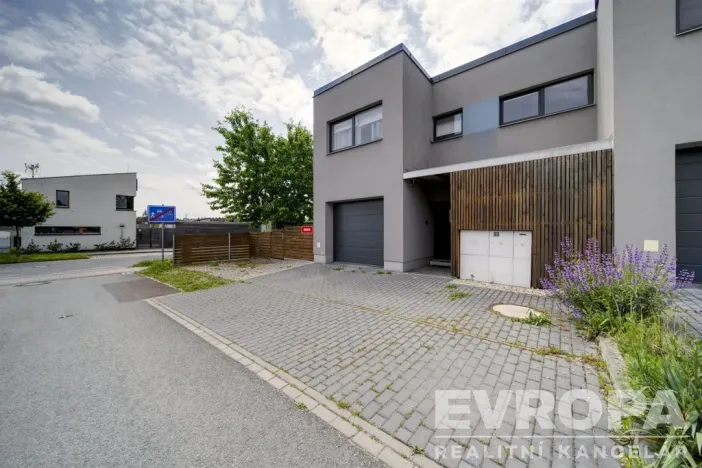 Prodej rodinného domu, Plzeň - Valcha, Jiřičková, 130 m2