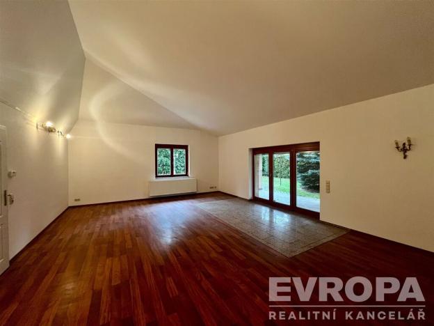 Prodej rodinného domu, Javorník, 270 m2