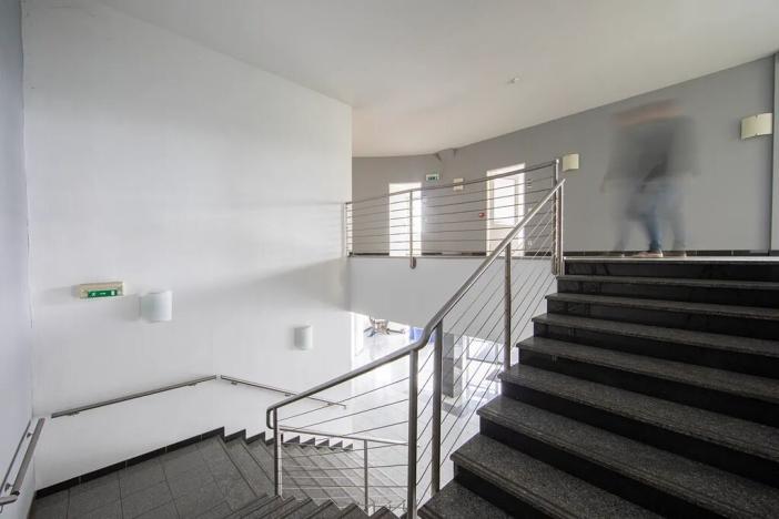 Pronájem kanceláře, Plzeň, Ke Karlovu, 1529 m2