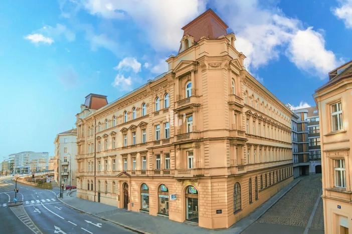 Pronájem kanceláře, Praha - Nové Město, Klimentská, 205 m2