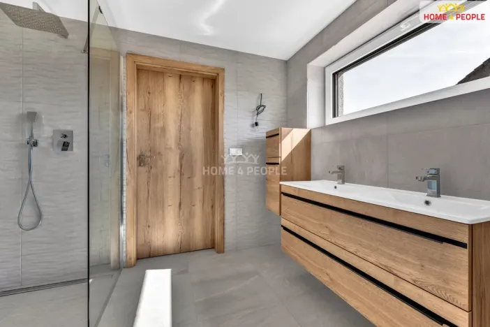 Prodej rodinného domu, Cerhenice, Antonína Hampla, 238 m2