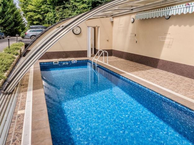 Prodej rodinného domu, Turnov - Bukovina, 450 m2