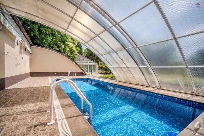 Prodej rodinného domu, Turnov - Bukovina, 450 m2