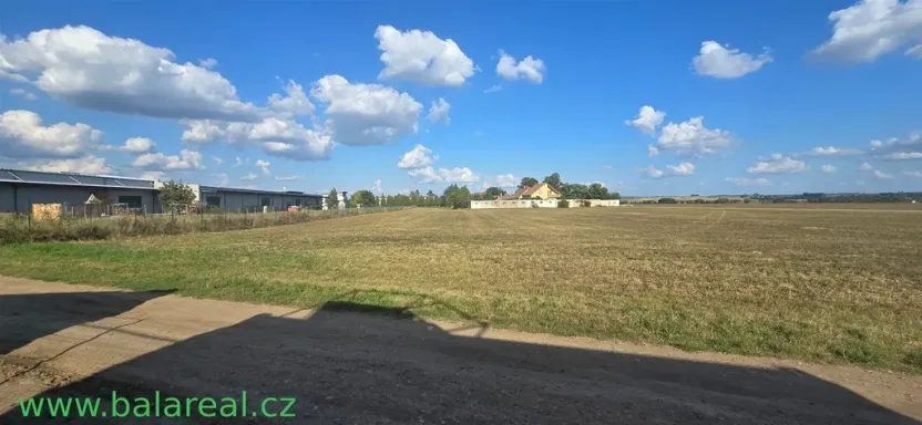 Prodej pole, Šlapanice, 2007 m2