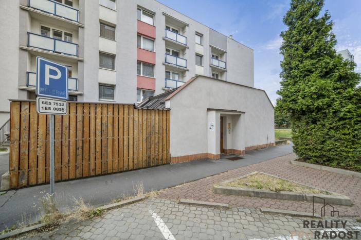 Prodej obchodního prostoru, Pardubice, U Josefa, 66 m2