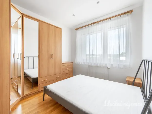 Pronájem bytu 2+kk, Praha - Košíře, Česká, 46 m2