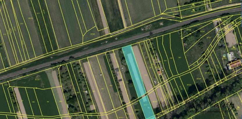 Prodej zahrady, Záhorovice, 1297 m2