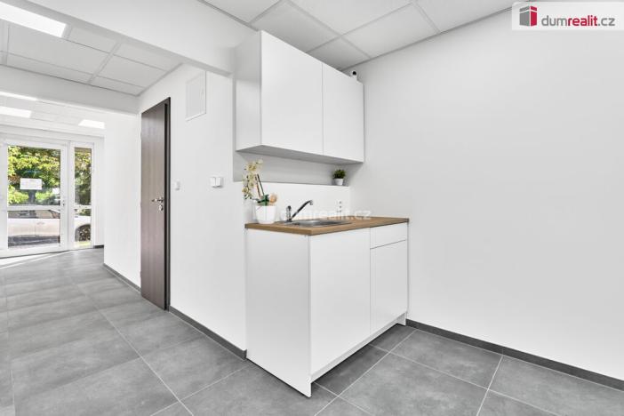 Prodej obchodního prostoru, Chodov, Revoluční, 35 m2