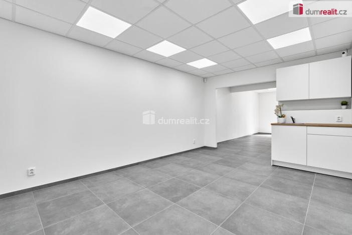 Prodej obchodního prostoru, Chodov, Revoluční, 35 m2