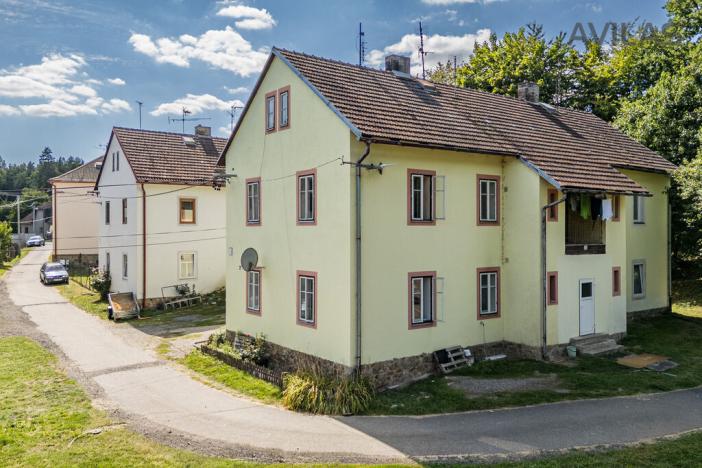 Prodej bytu 1+kk, Zvěstov - Roudný, 25 m2