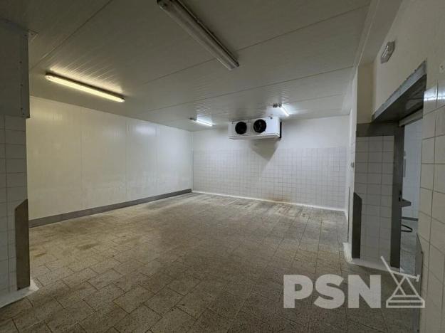 Pronájem výrobních prostor, Brno, U vlečky, 949 m2