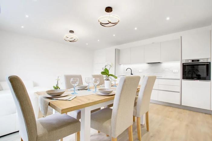 Prodej bytu 4+kk, Praha - Hodkovičky, Stavbařů, 85 m2