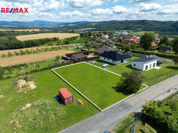Prodej pozemku pro bydlení, Police, 844 m2
