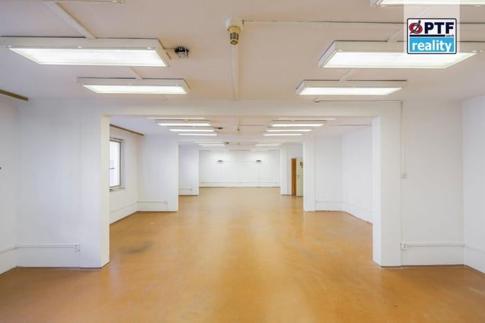 Pronájem výrobních prostor, Karlovy Vary, Jáchymovská, 50 m2