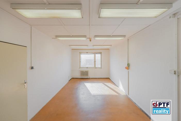 Pronájem výrobních prostor, Karlovy Vary, Jáchymovská, 50 m2